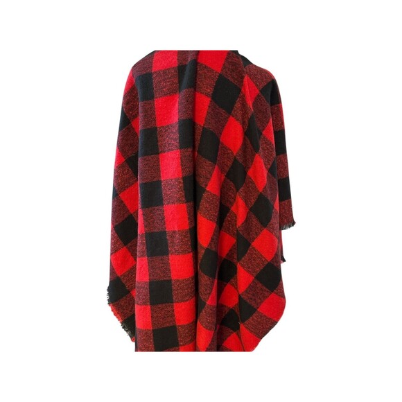 Old Navy Red Black Plaid Fringed Poncho Wrap Scarf soft comfortable New - Picture 3 of 6
